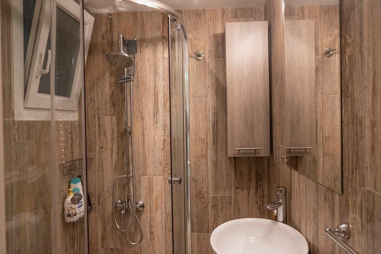 Dk Mini Suites A Солун Екстериор снимка