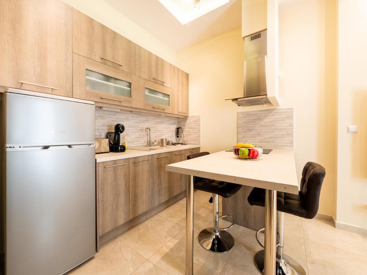 Dk Mini Suites A Солун Екстериор снимка